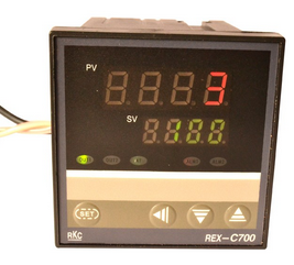 【數(shù)字控溫儀】“看!數(shù)字在你的指尖舞動”